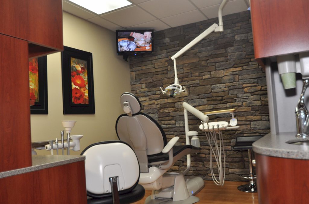 dentalexamroom31024×674 DRF Design